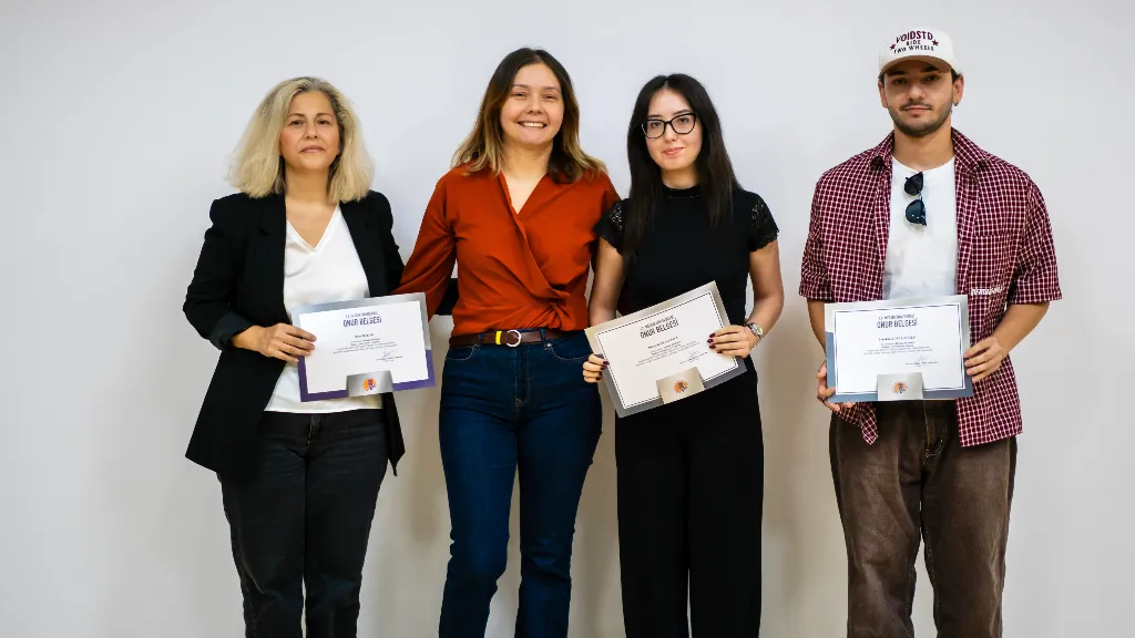 Honor and High Honor Certificates were presented to students who achieved academic success.