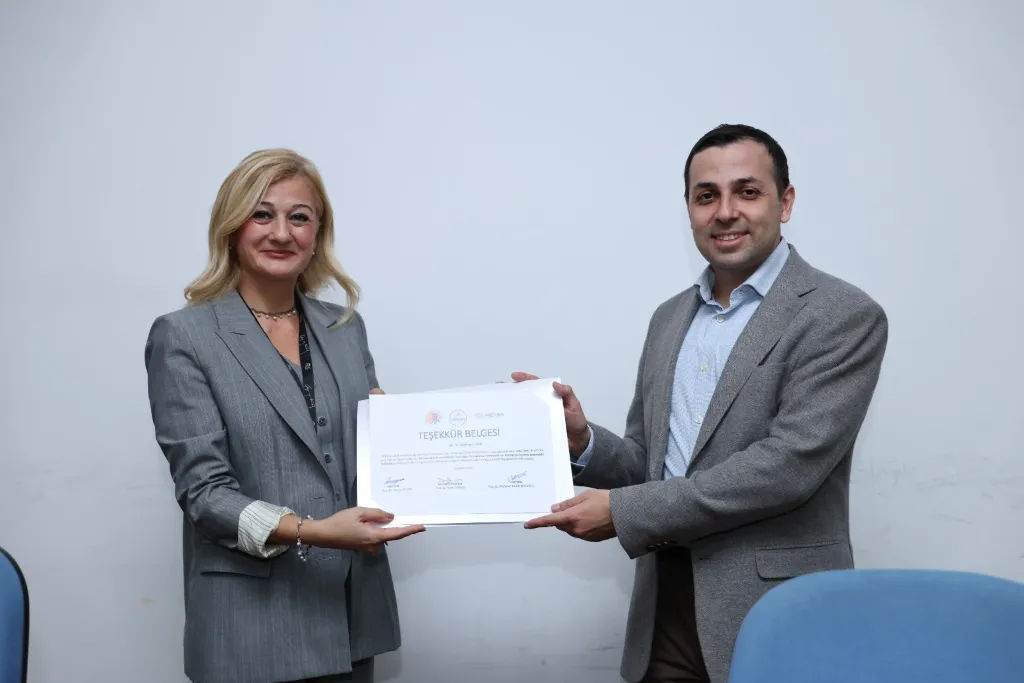 "Karaciğer Kanserinde Mitokondriyal Profilleme" Semineri, 3/6