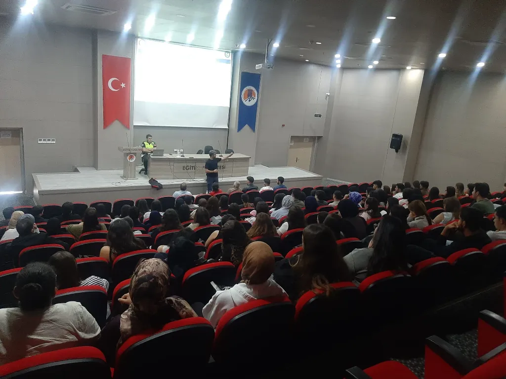 Güvenli Kampüs İçin Bilgilendirme ve Önleme Faaliyeti" Başlıklı Seminer, 6/6