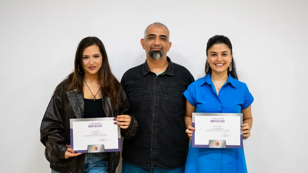 Honor and High Honor Certificates were presented to students who achieved academic success.