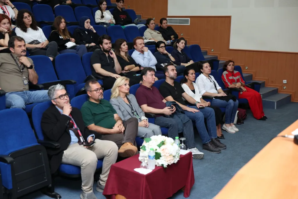 "Karaciğer Kanserinde Mitokondriyal Profilleme" Semineri, 6/6
