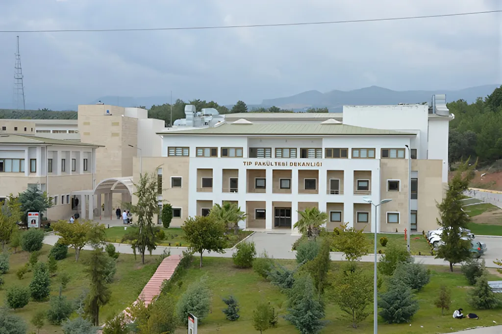 Tıp Fakültesi Dekanlık binası