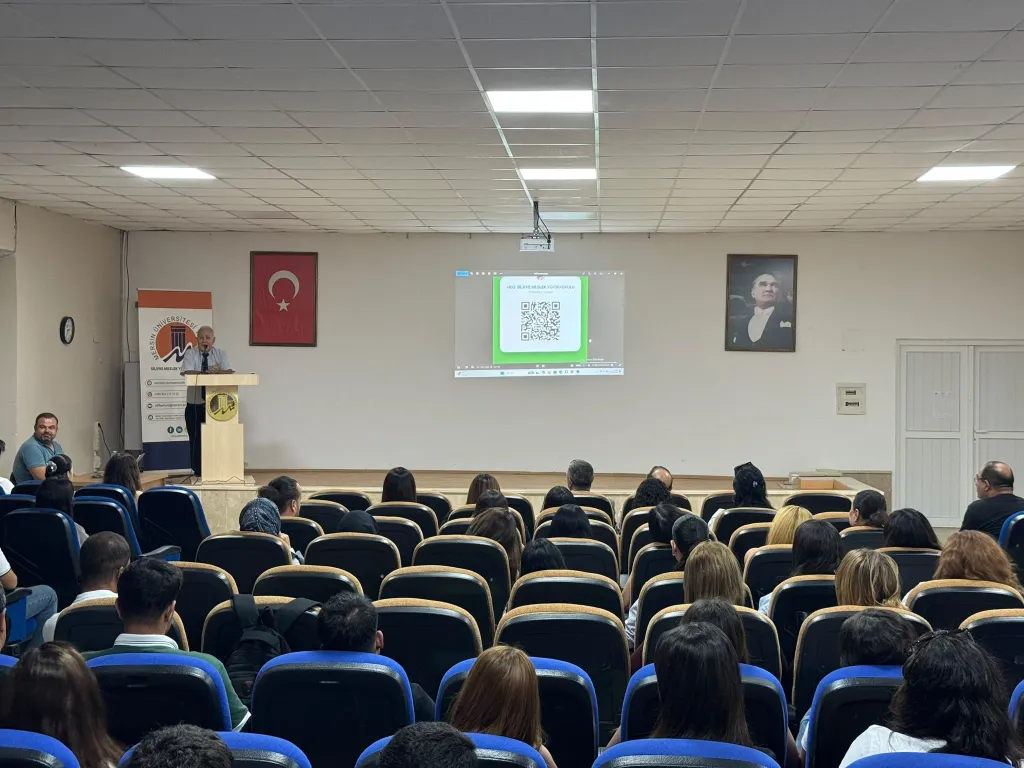 MYO MÜDÜR YRD. DOÇ.DR.GARİP YARŞI'NIN ORYANTASYON BİLGİLENDİRME KONUŞMALARI