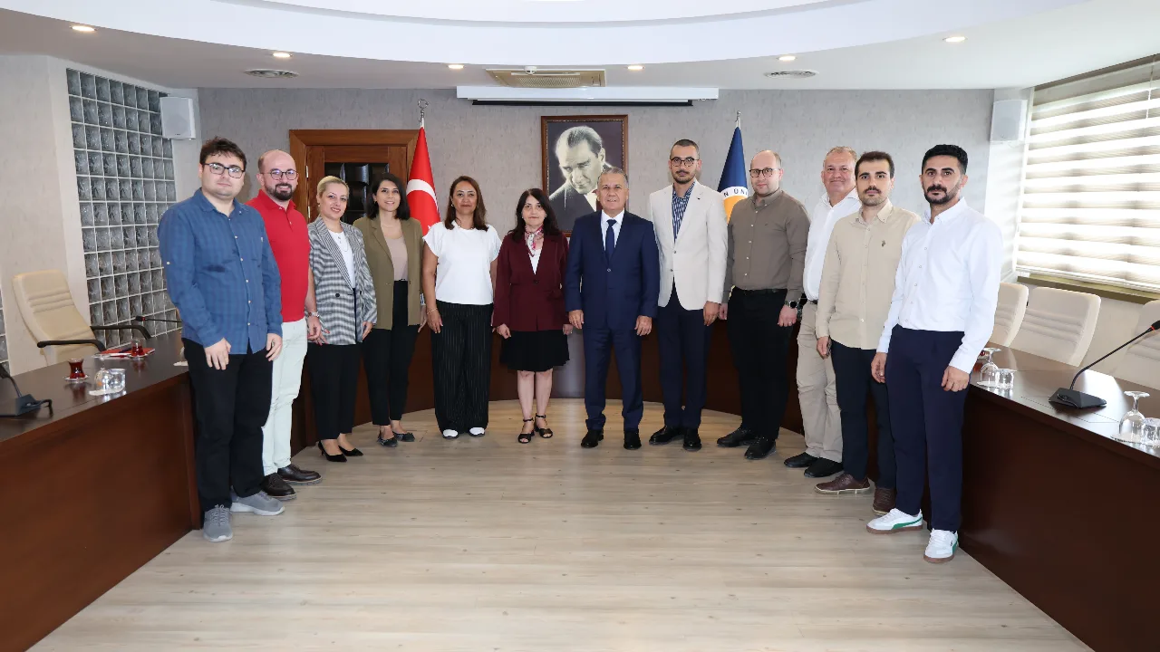  Sürdürülebilirlikte Hedef İlk 100: Üniversitemiz GreenMetric Ekibi Rektörümüz Prof. Dr. Erol Yaşar’ı Ziyaret Etti