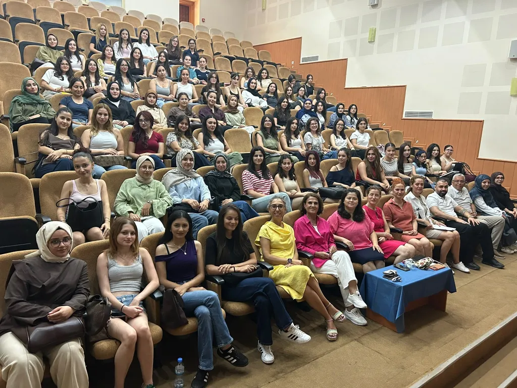 Orientation Program Successfully Held at the Faculty of Health Sciences, 1/3