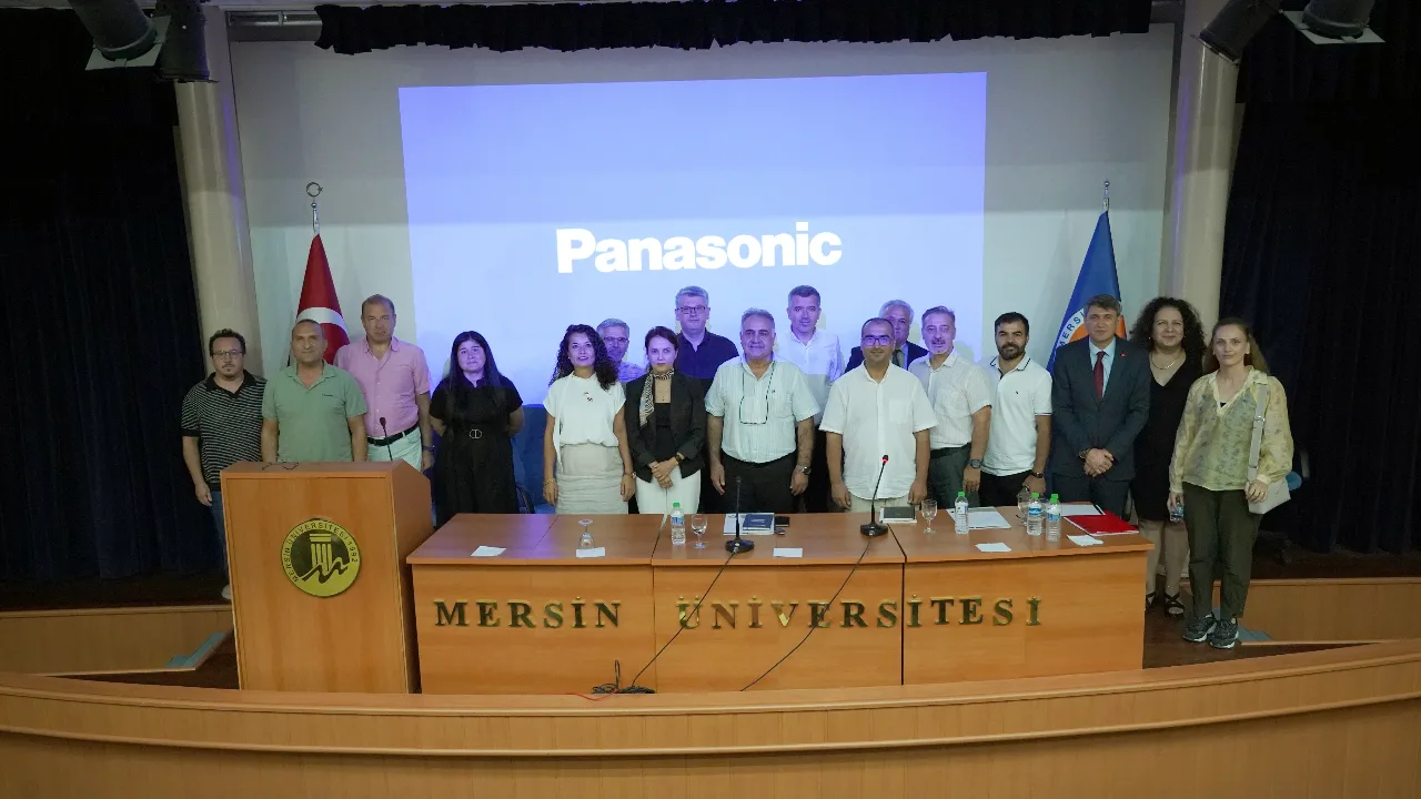 ÜniversitemizdeTürk Dil Bayramı Kutlandı